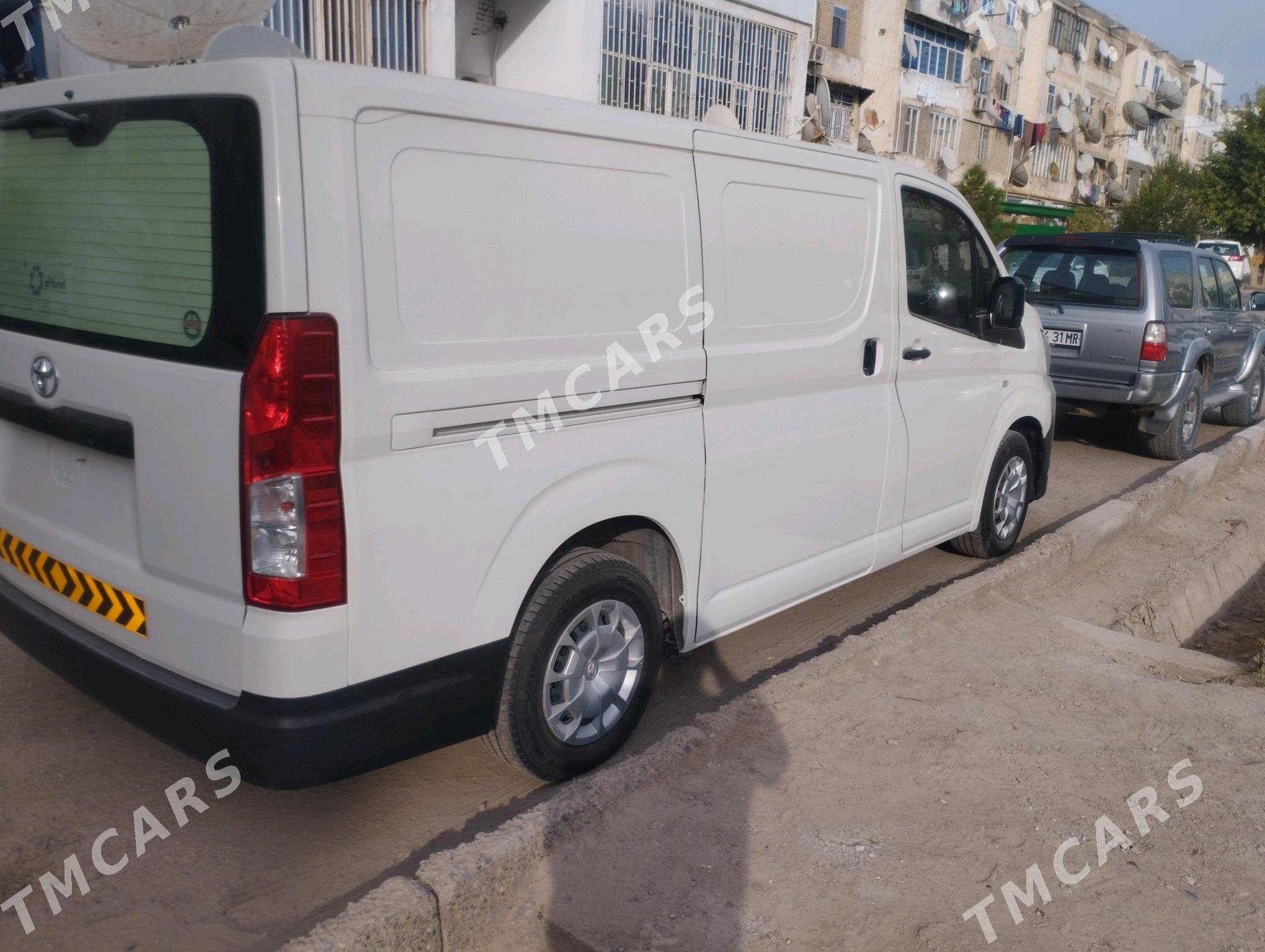 Toyota Hiace 2020 - 485 000 TMT - Mary - img 4