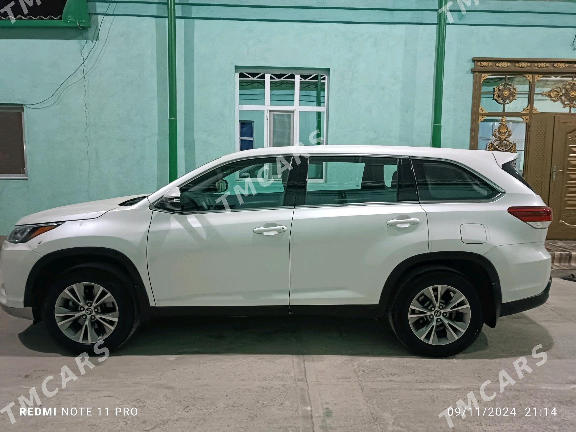 Toyota Highlander 2019 - 440 000 TMT - Bäherden - img 2