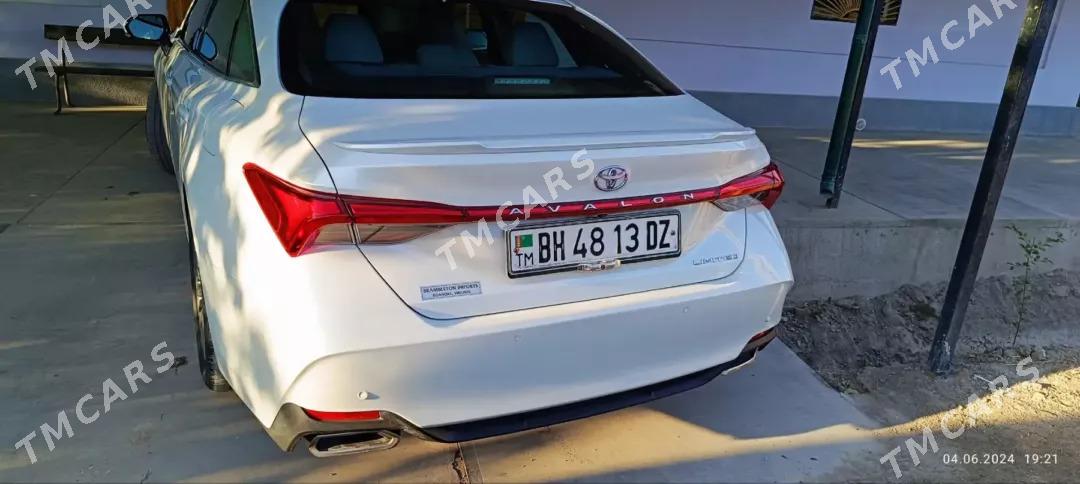 Toyota Avalon 2019 - 560 000 TMT - Daşoguz - img 3