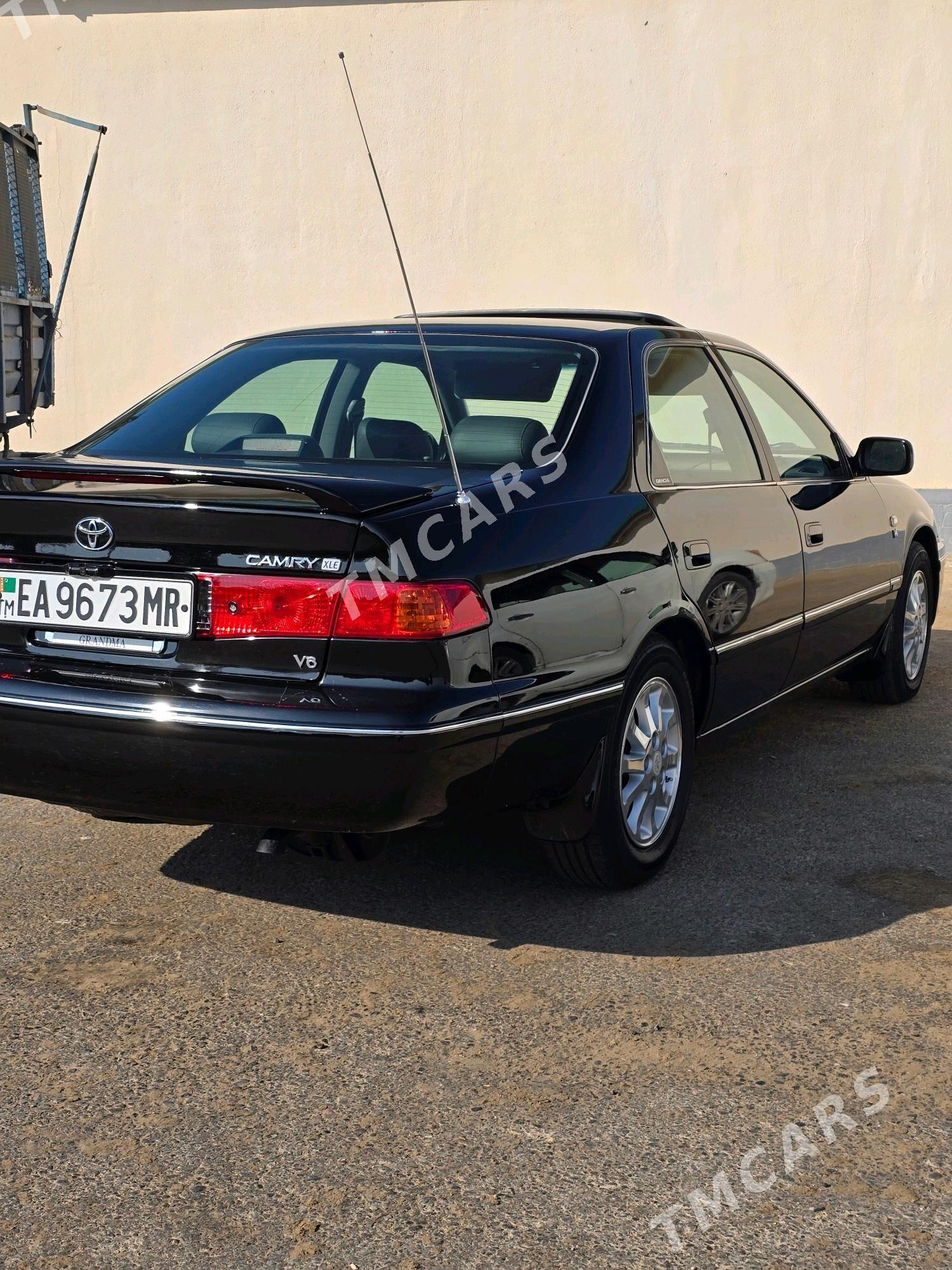 Toyota Camry 1999 - 250 000 TMT - Мары - img 6