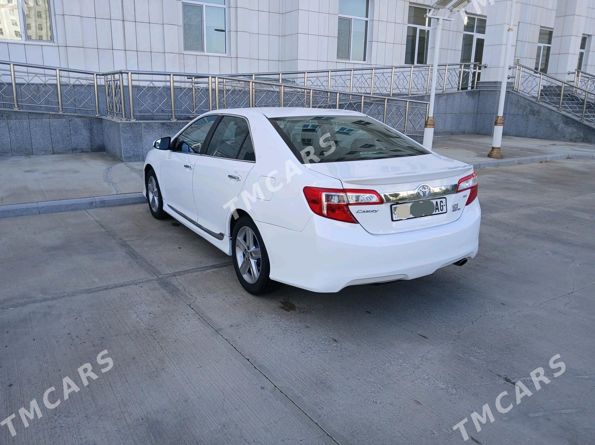 Toyota Camry 2014 - 200 000 TMT - Ашхабад - img 4