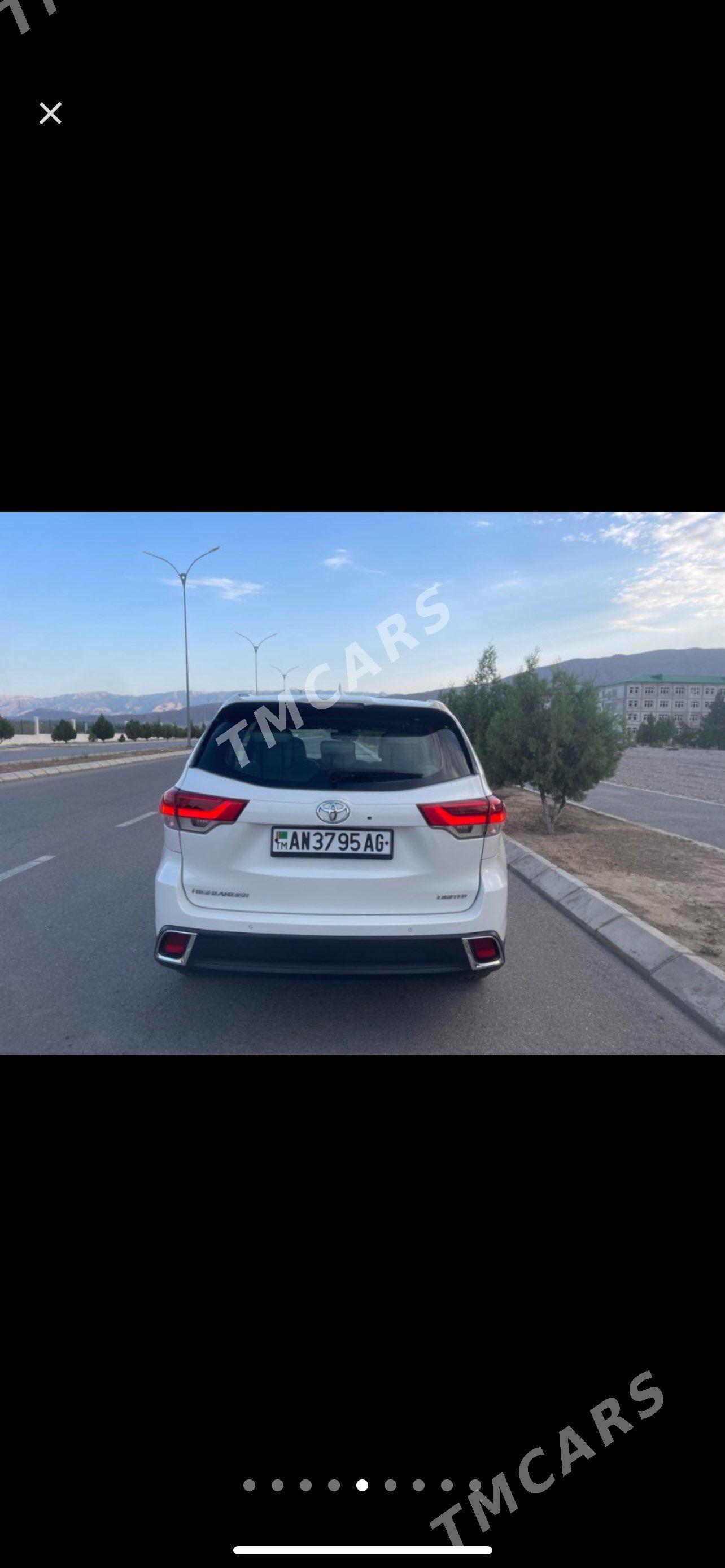 Toyota Highlander 2018 - 445 000 TMT - Aşgabat - img 4