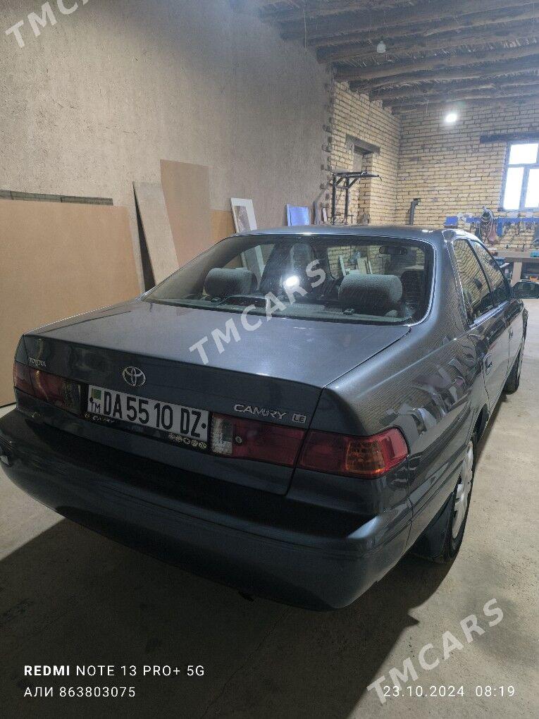 Toyota Camry 2000 - 140 000 TMT - Köneürgenç - img 4