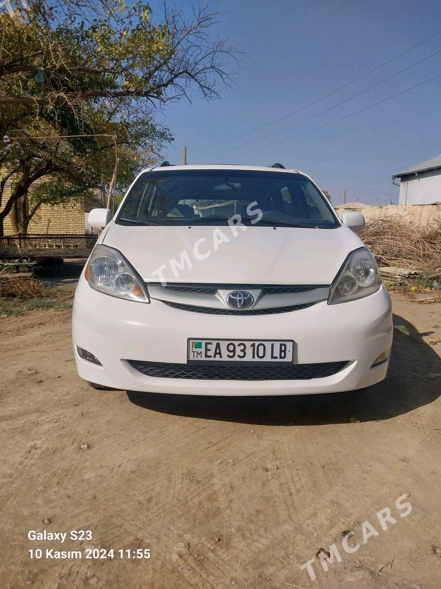 Toyota Sienna 2006 - 180 000 TMT - Köýtendag - img 2