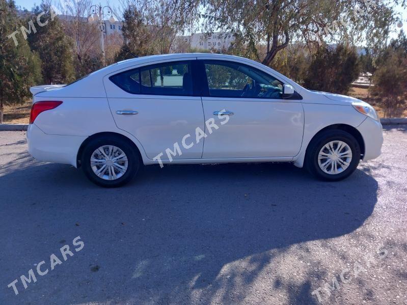 Nissan Versa 2012 - 88 000 TMT - Дашогуз - img 3