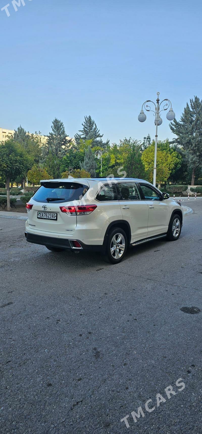 Toyota Highlander 2019 - 450 000 TMT - Ашхабад - img 4