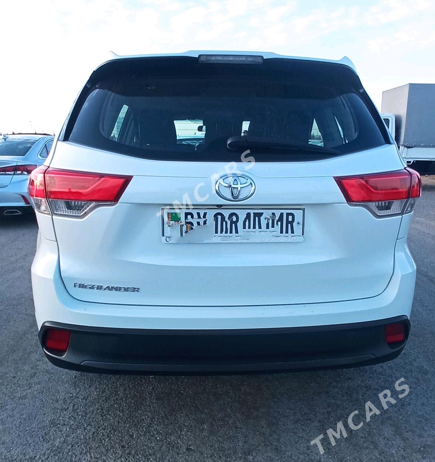 Toyota Highlander 2018 - 400 000 TMT - Мургап - img 4