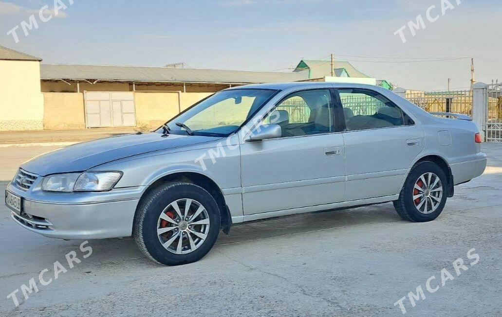 Toyota Camry 2000 - 125 000 TMT - Койтендаг - img 3