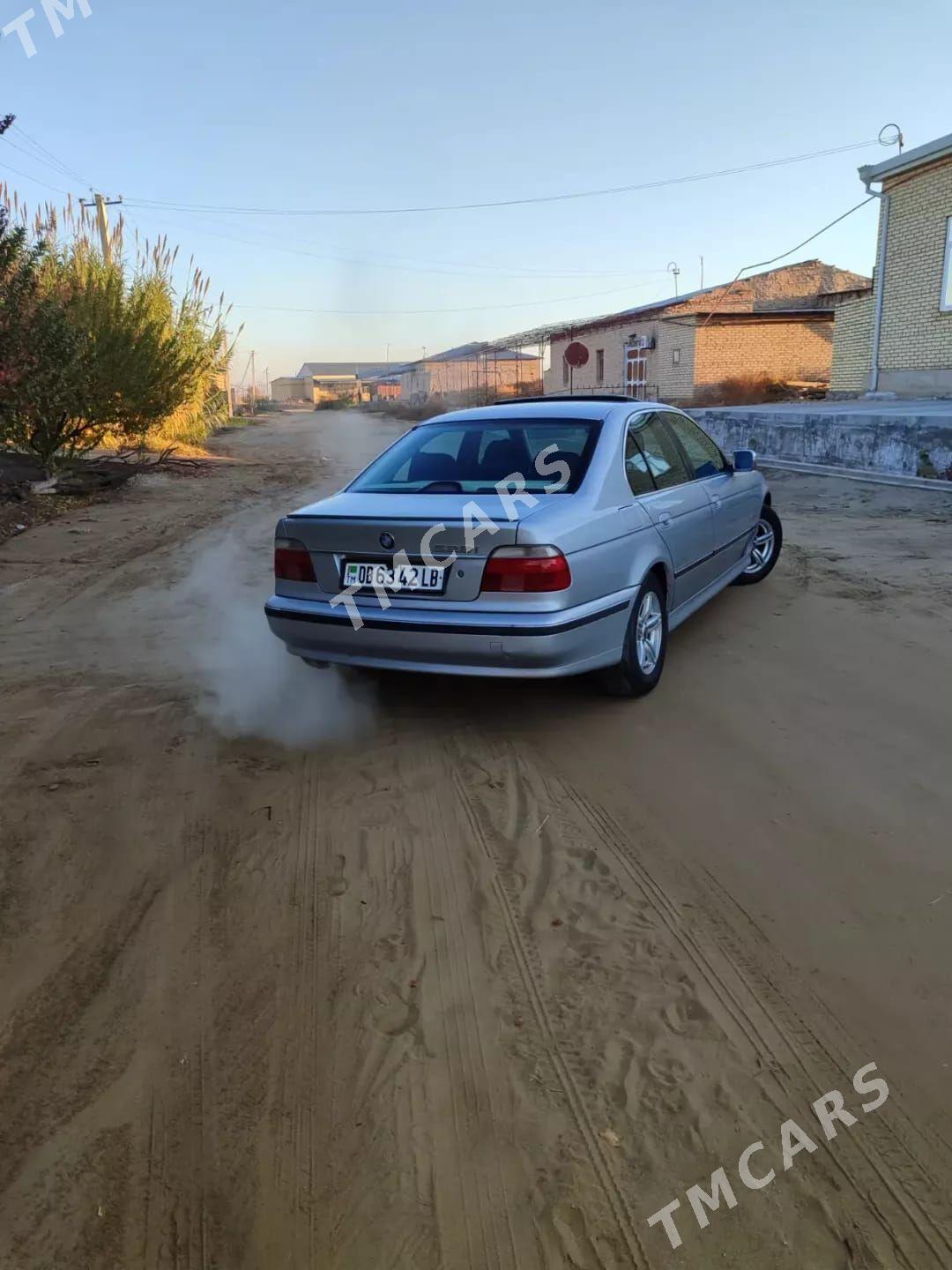 BMW 528 1997 - 75 000 TMT - Фарап - img 3