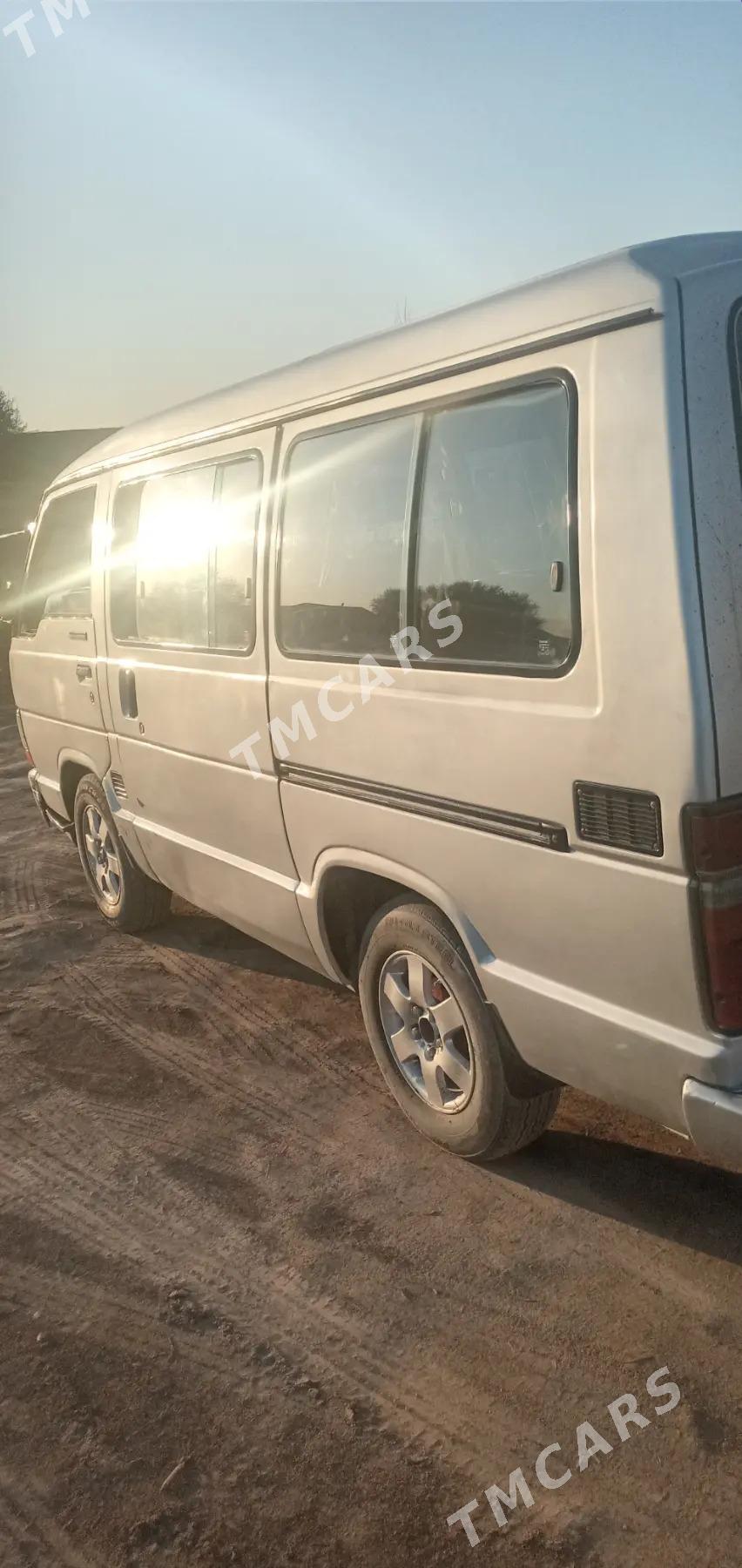 Toyota Hiace 1988 - 25 000 TMT - Daşoguz - img 3