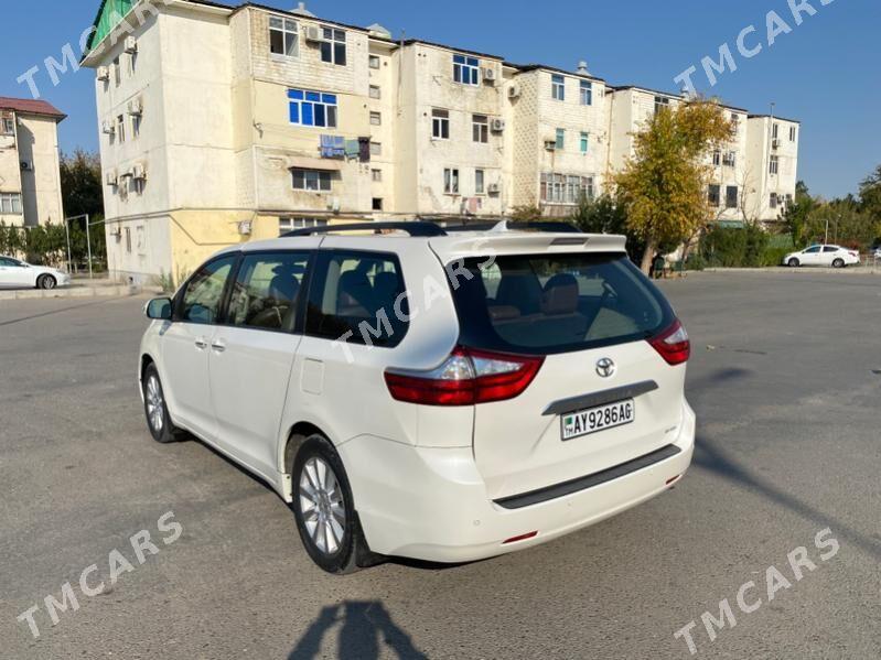 Toyota Sienna 2017 - 375 000 TMT - Aşgabat - img 5