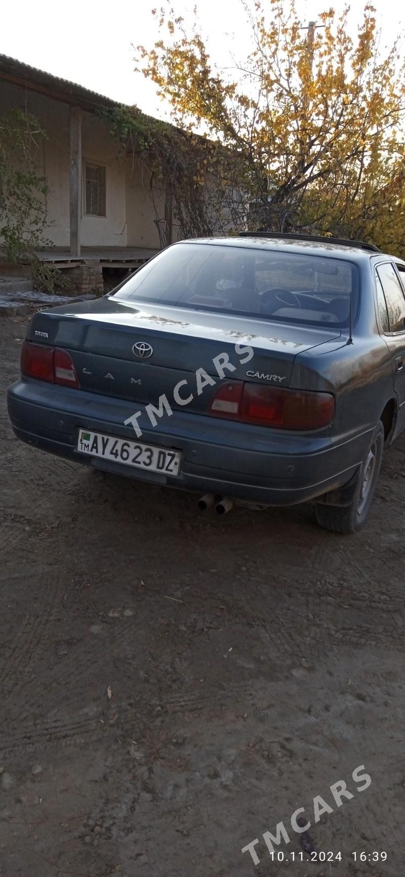 Toyota Camry 1994 - 65 000 TMT - Шабатский этрап - img 2