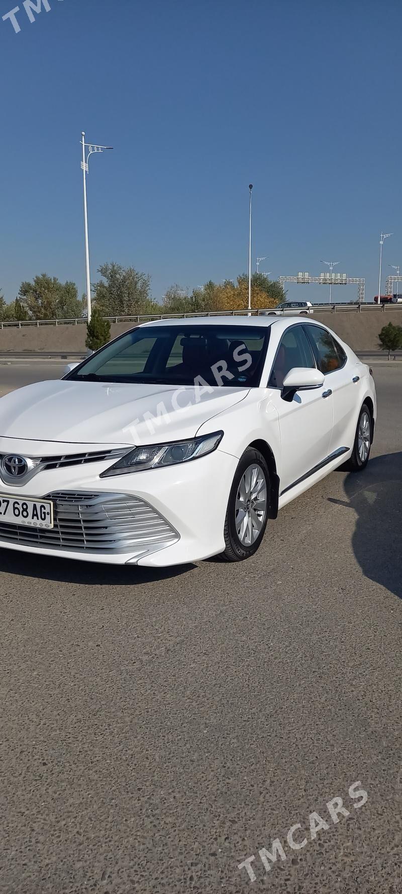 Toyota Camry 2018 - 270 000 TMT - 30 мкр - img 4