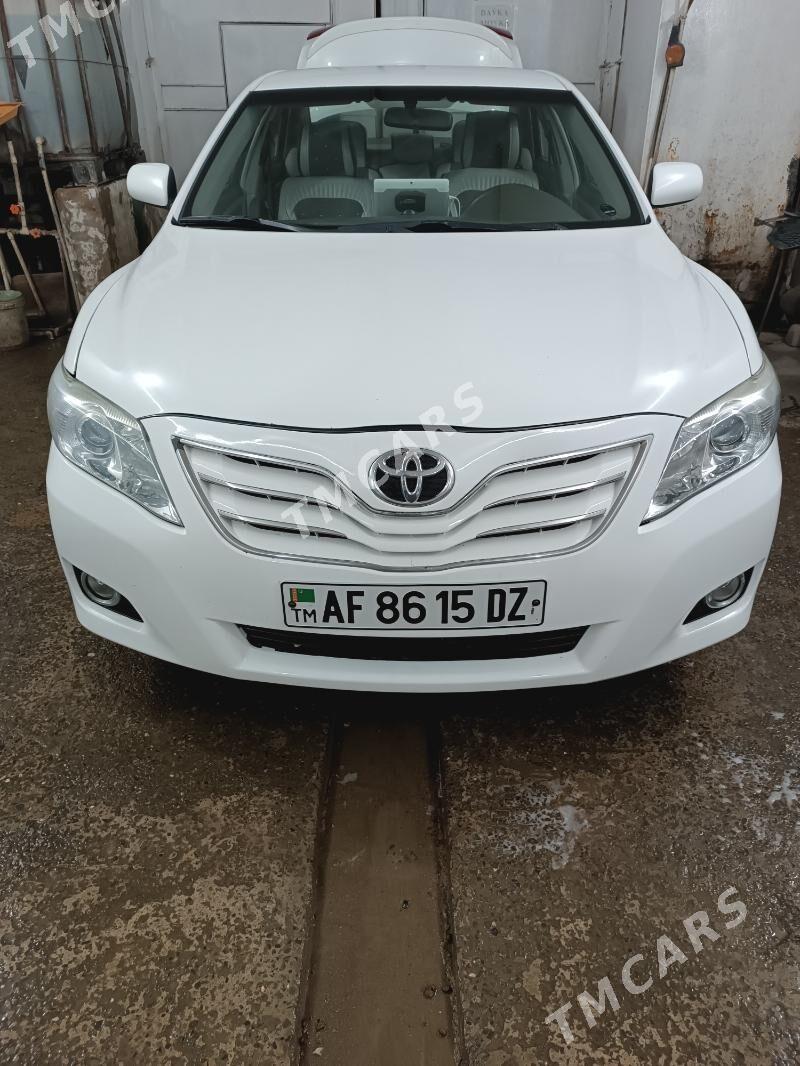 Toyota Camry 2010 - 145 000 TMT - Гороглы (Тагта) - img 2