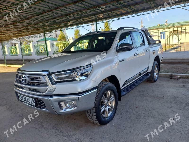 Toyota Hilux 2023 - 625 000 TMT - Туркменабат - img 5