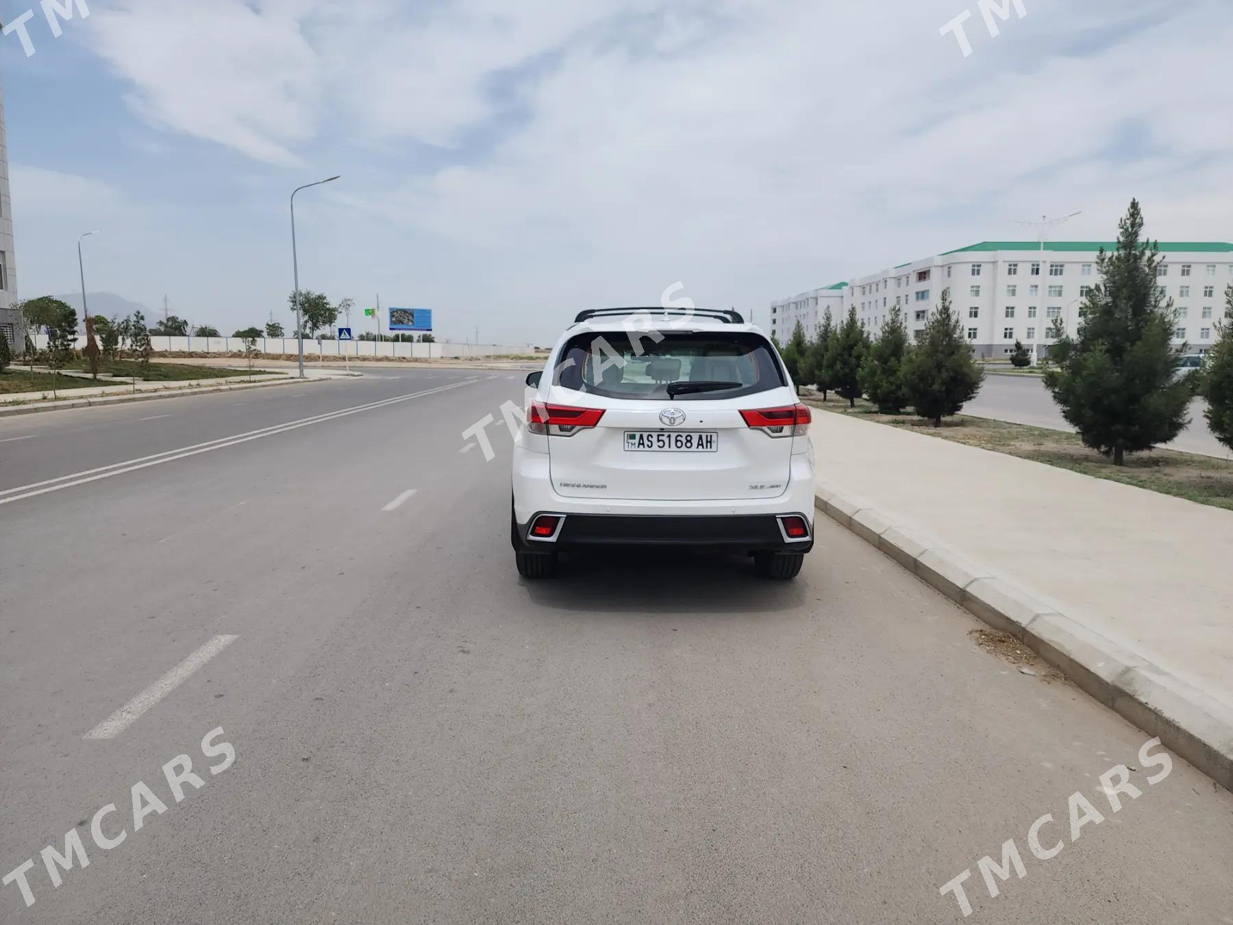 Toyota Highlander 2016 - 380 000 TMT - Aşgabat - img 2