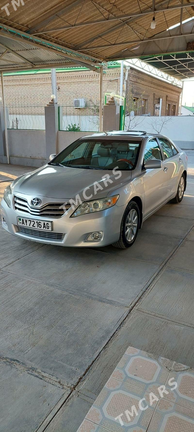 Toyota Camry 2011 - 225 000 TMT - Büzmeýin - img 10