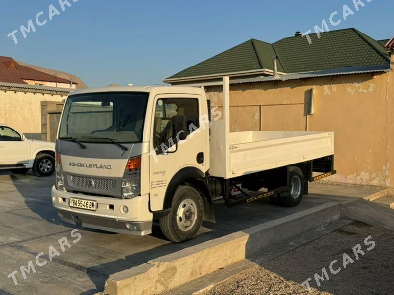 Mitsubishi Canter 2022 - 390 000 TMT - Балканабат - img 2