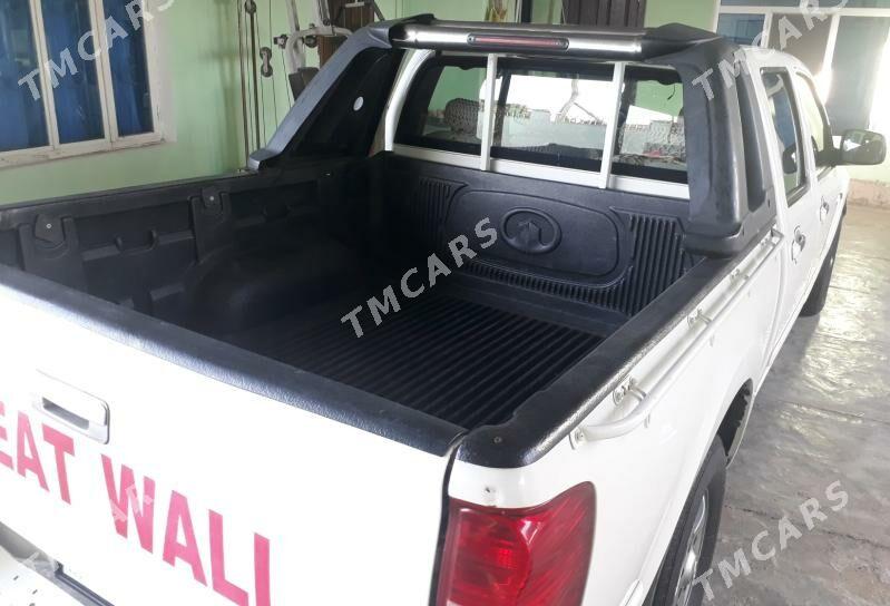 Toyota Hilux 2013 - 185 000 TMT - Мары - img 2