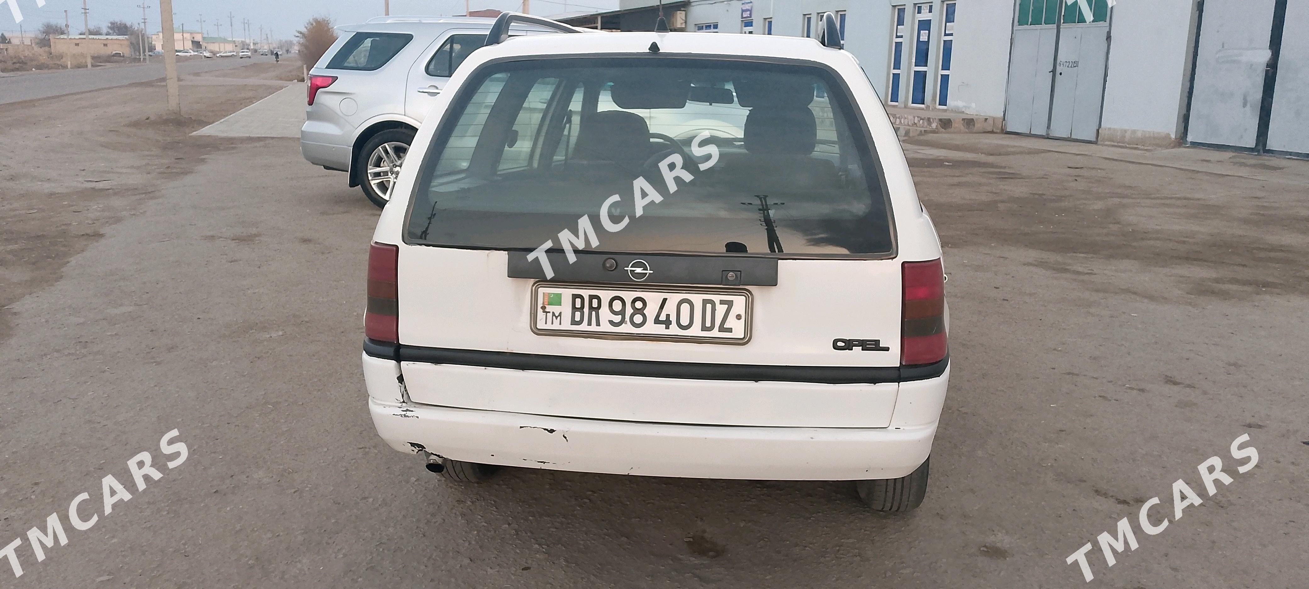 Opel Astra 1992 - 35 000 TMT - Губадаг - img 4