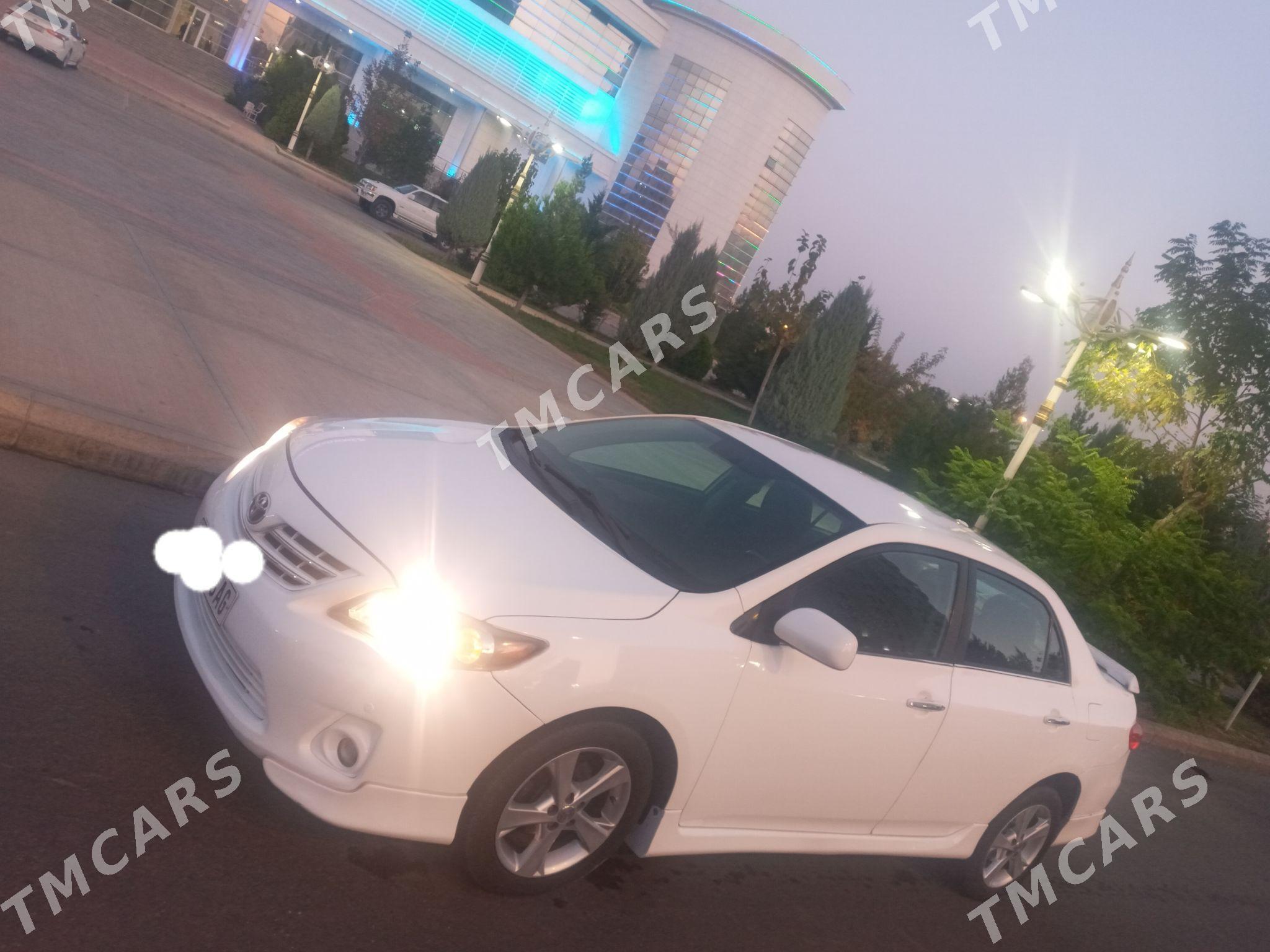 Toyota Corolla 2013 - 148 000 TMT - Ашхабад - img 3