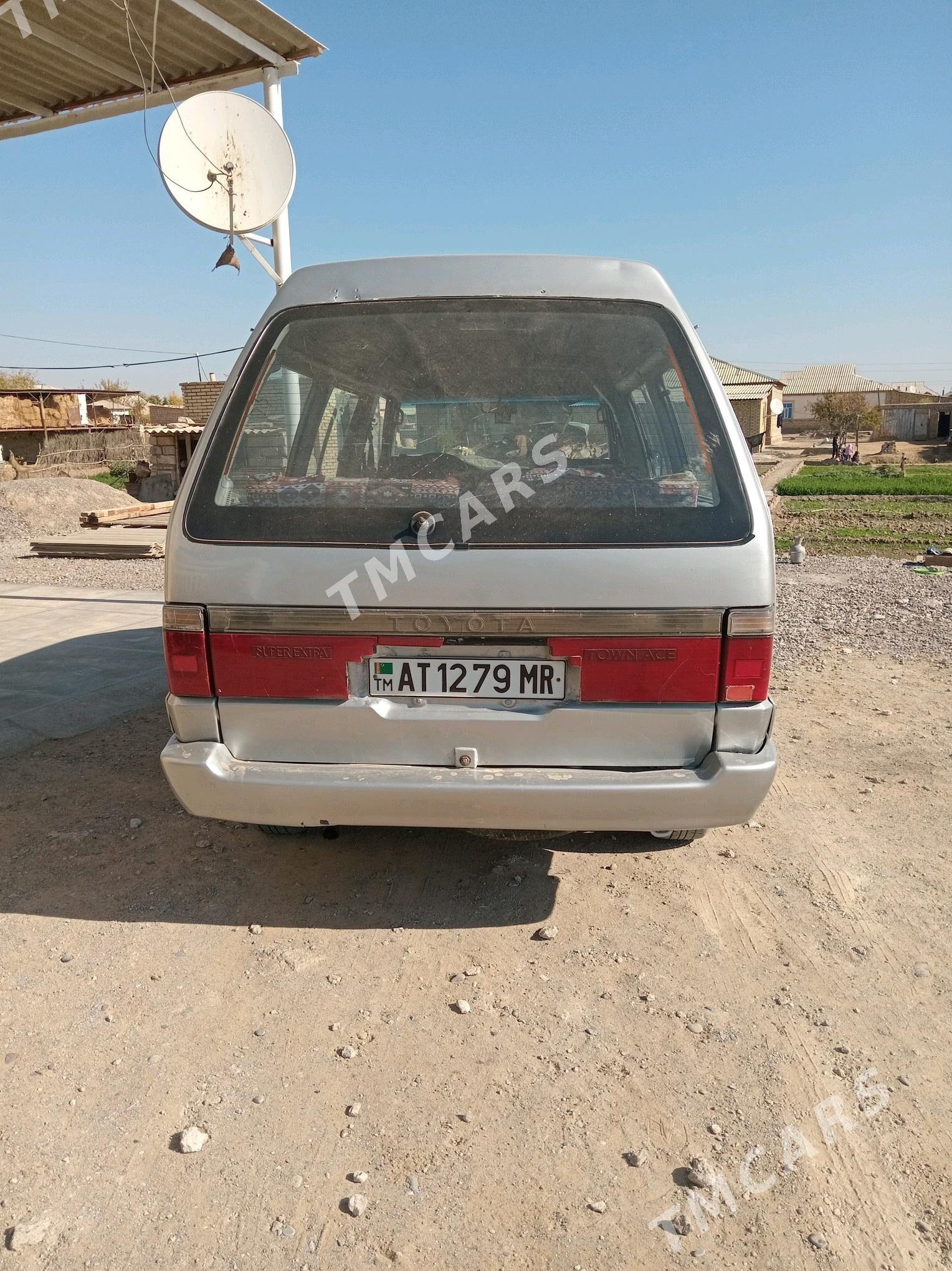 Toyota Town Ace 1992 - 20 000 TMT - Сакарчага - img 2