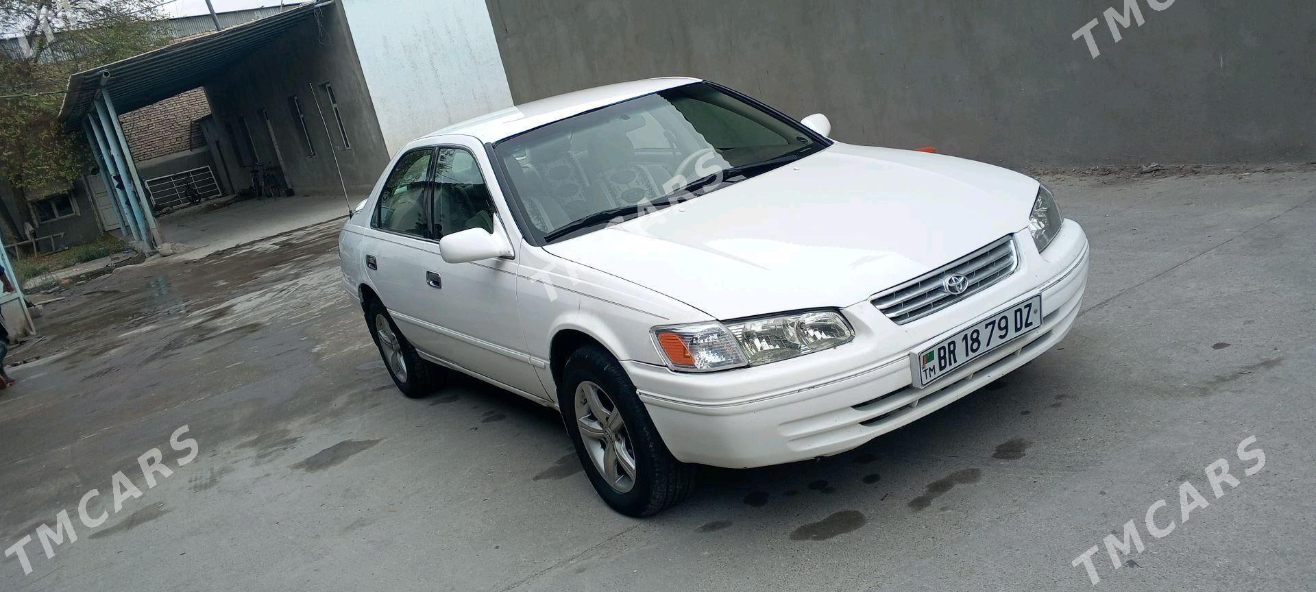 Toyota Camry 1999 - 110 000 TMT - Дашогуз - img 2