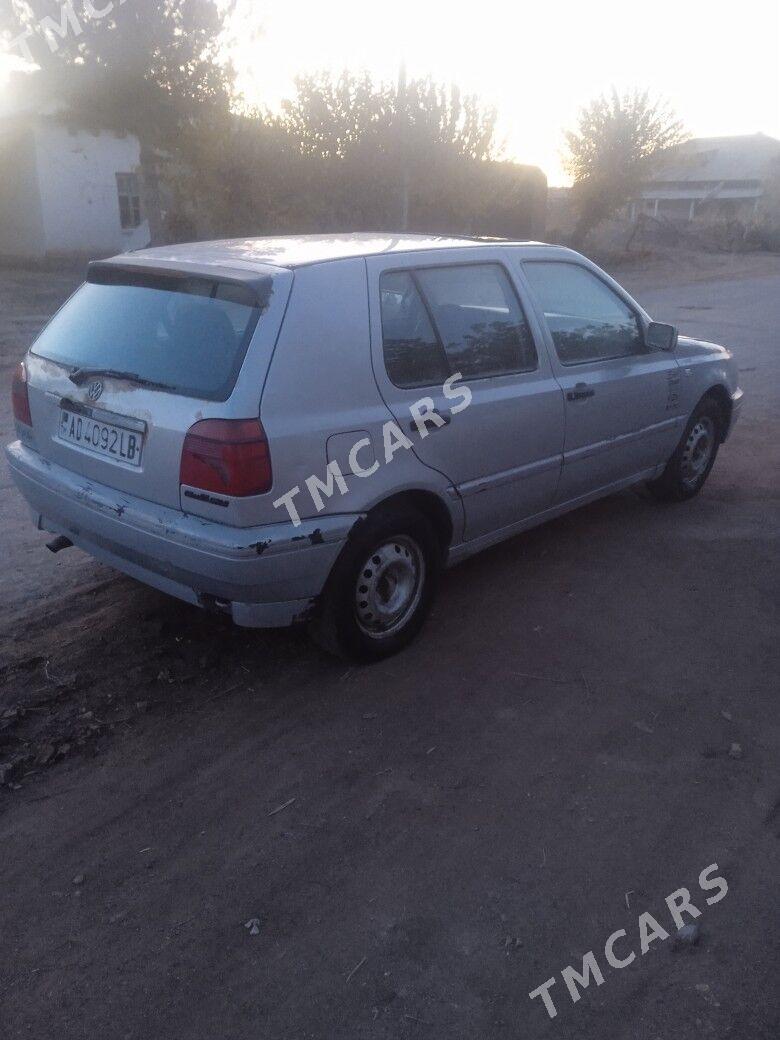 Volkswagen Golf 1994 - 15 000 TMT - Hojambaz - img 3