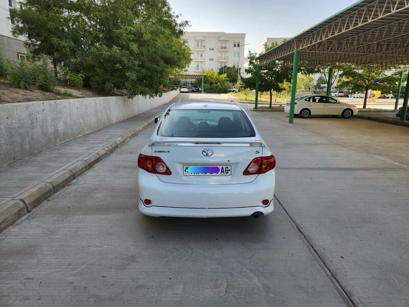 Toyota Corolla 2010 - 139 000 TMT - Кëши - img 9