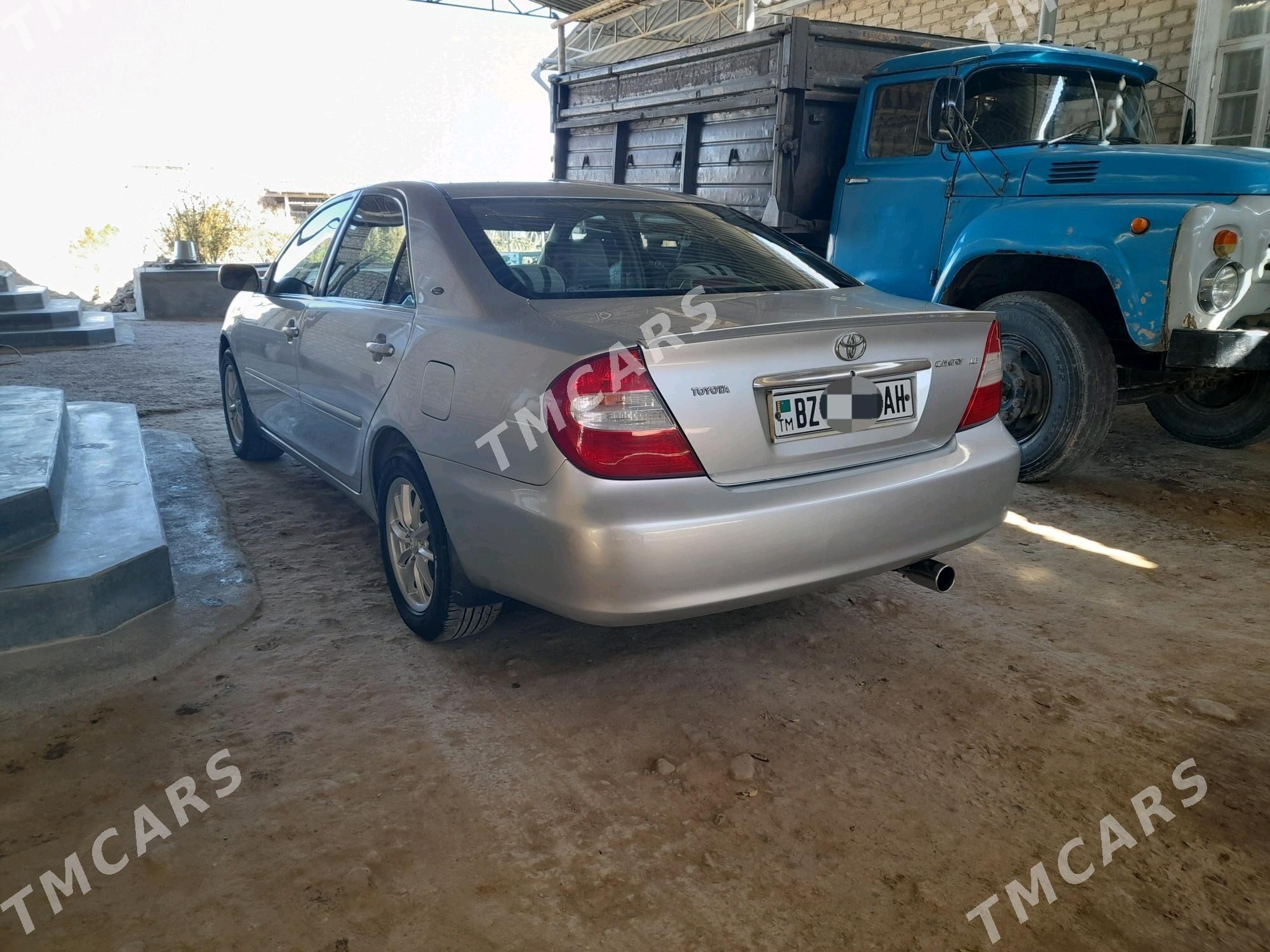 Toyota Camry 2004 - 130 000 TMT - Теджен - img 4