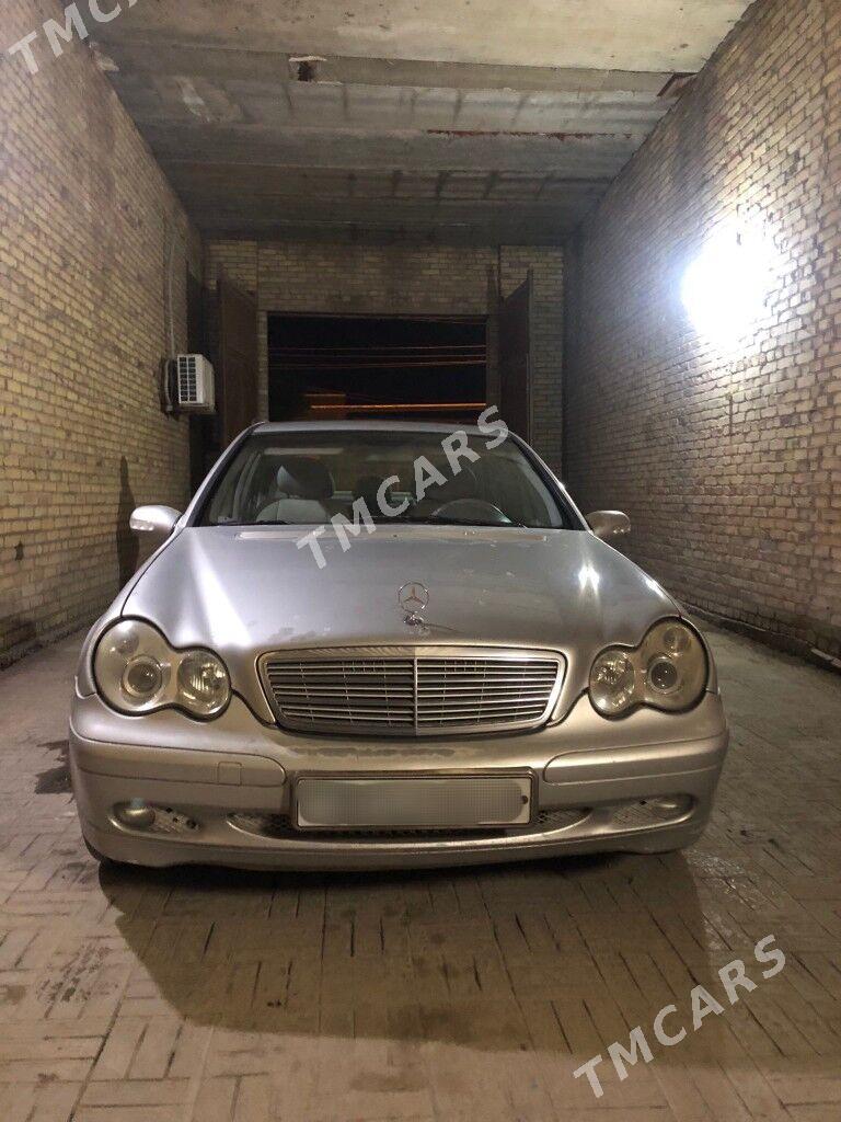 Mercedes-Benz C-Class 2001 - 78 000 TMT - Туркменабат - img 4