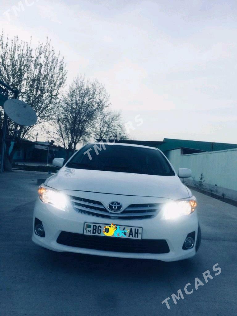 Toyota Corolla 2012 - 148 000 TMT - Ак-Бугдайский этрап - img 3