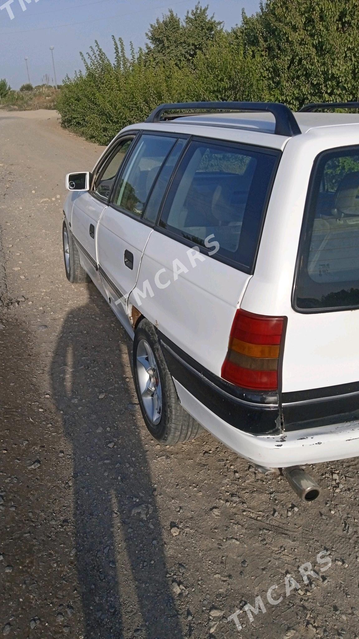 Opel Astra 1992 - 24 000 TMT - Саят - img 2