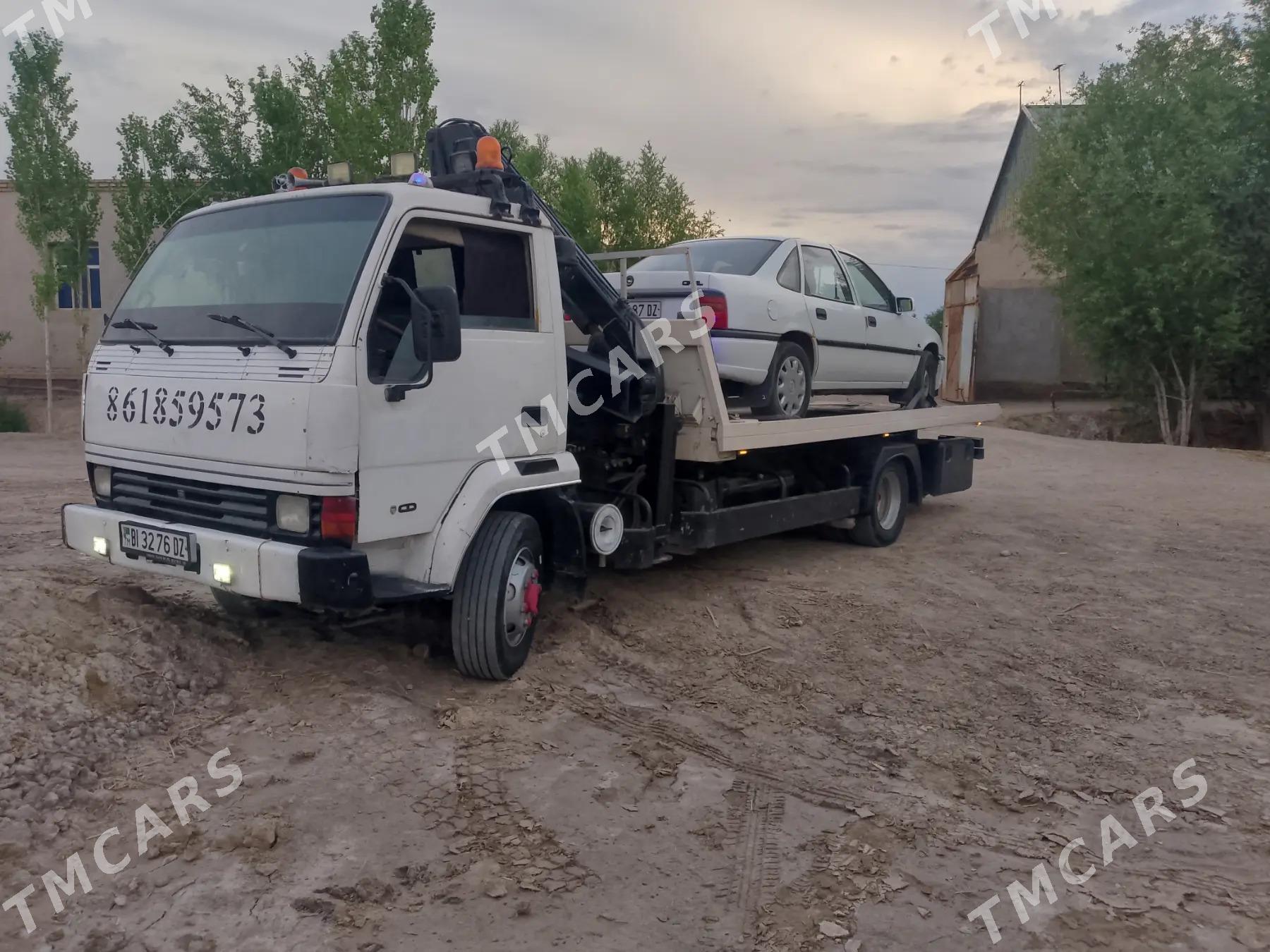 Mitsubishi Canter 2000 - 250 000 TMT - Кёнеургенч - img 3