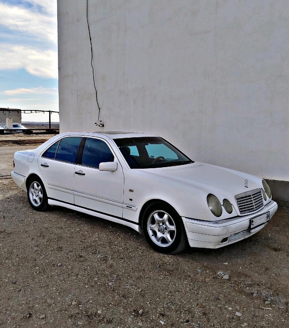 Mercedes-Benz E320 1996 - 62 000 TMT - Balkanabat - img 8