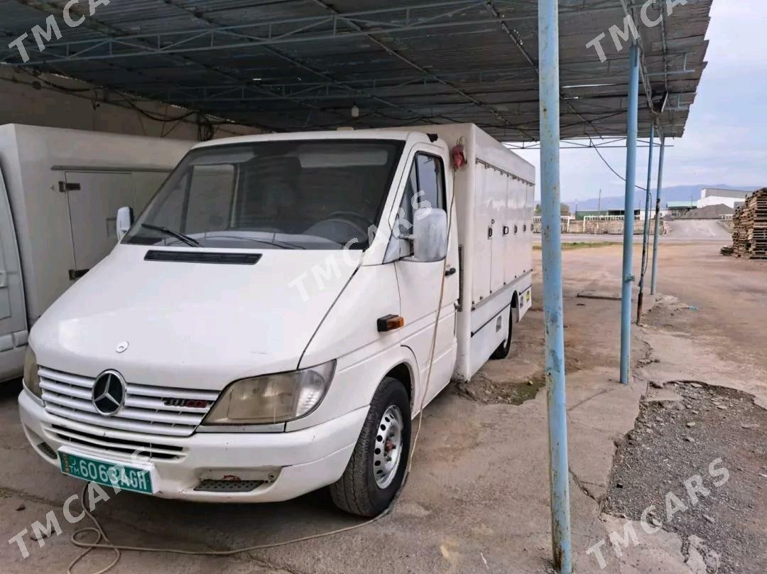 Mercedes-Benz Sprinter 3500 2002 - 250 000 TMT - Ашхабад - img 3