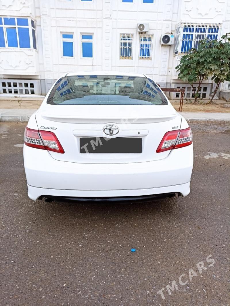 Toyota Camry 2009 - 160 000 TMT - Ак-Бугдайский этрап - img 2