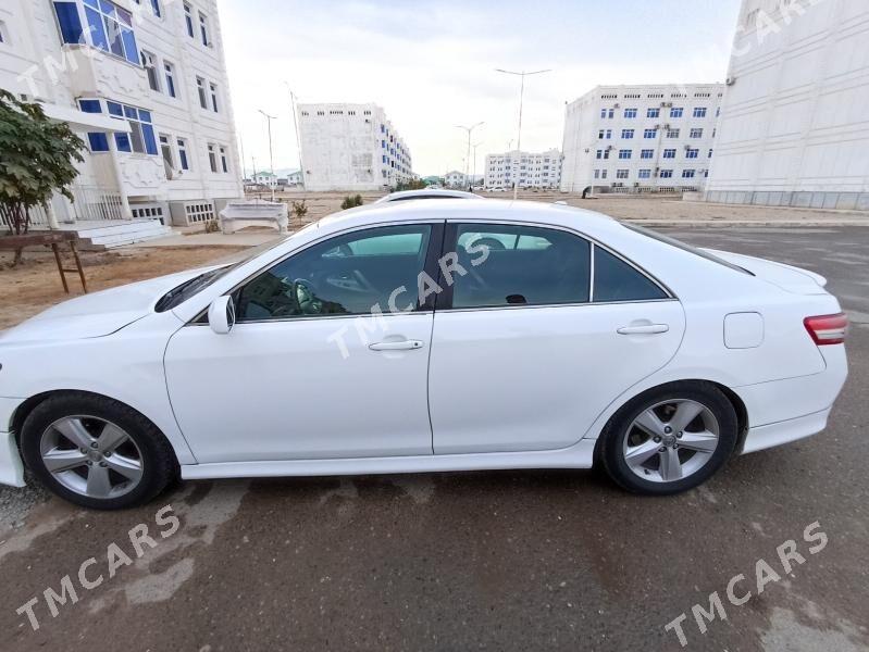 Toyota Camry 2009 - 160 000 TMT - Ак-Бугдайский этрап - img 3