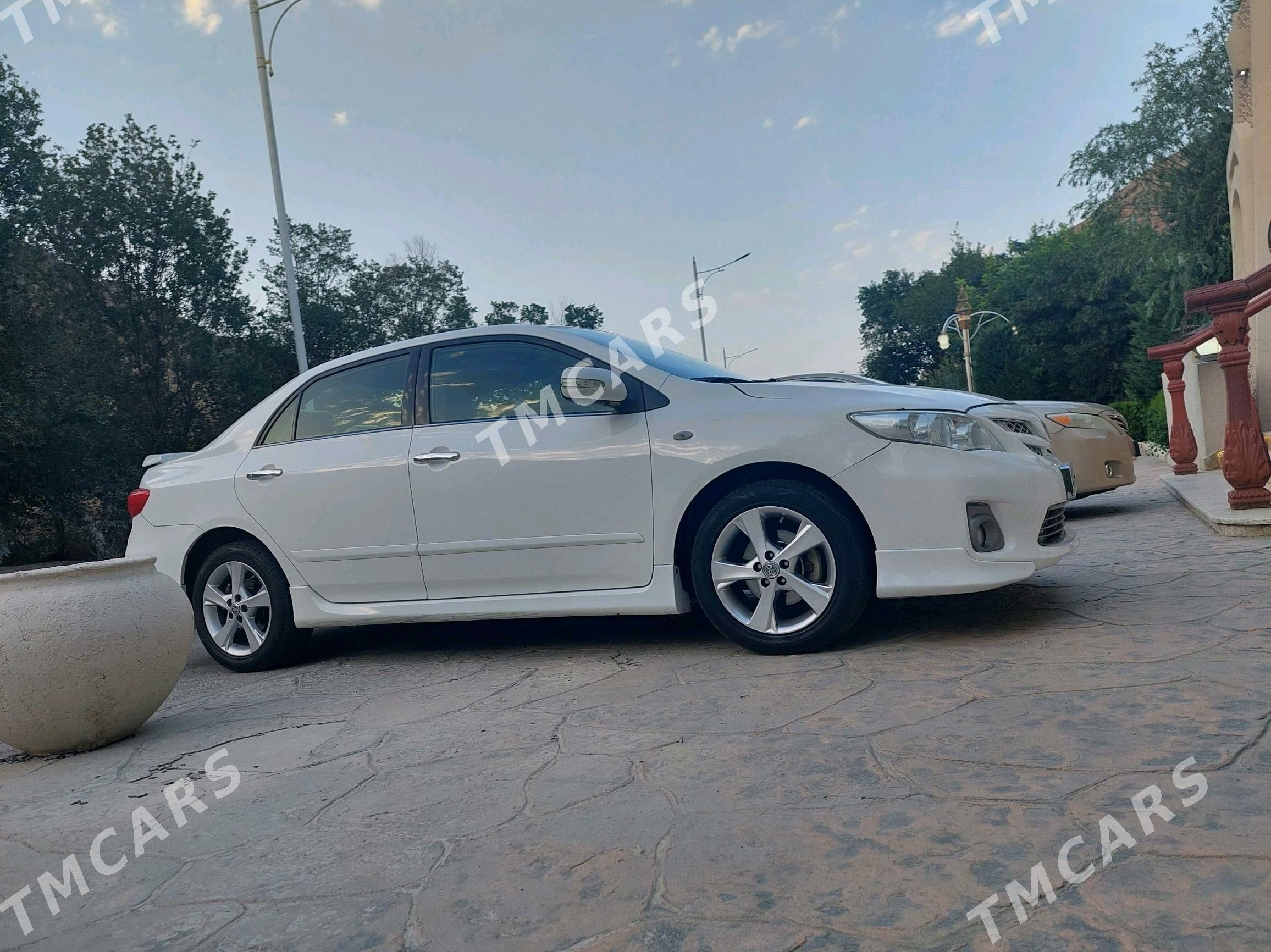 Toyota Corolla 2013 - 185 000 TMT - Бузмеин - img 2