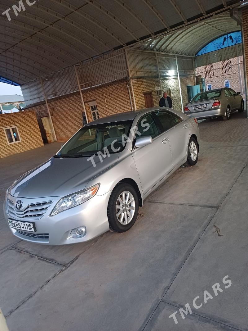 Toyota Camry 2010 - 160 000 TMT - Мары - img 3