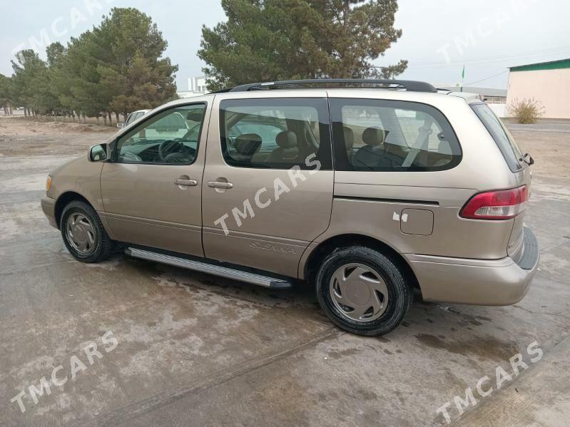 Toyota Sienna 2002 - 175 000 TMT - Саят - img 2