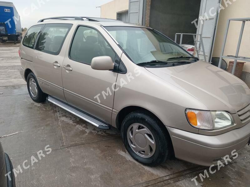 Toyota Sienna 2002 - 175 000 TMT - Саят - img 7