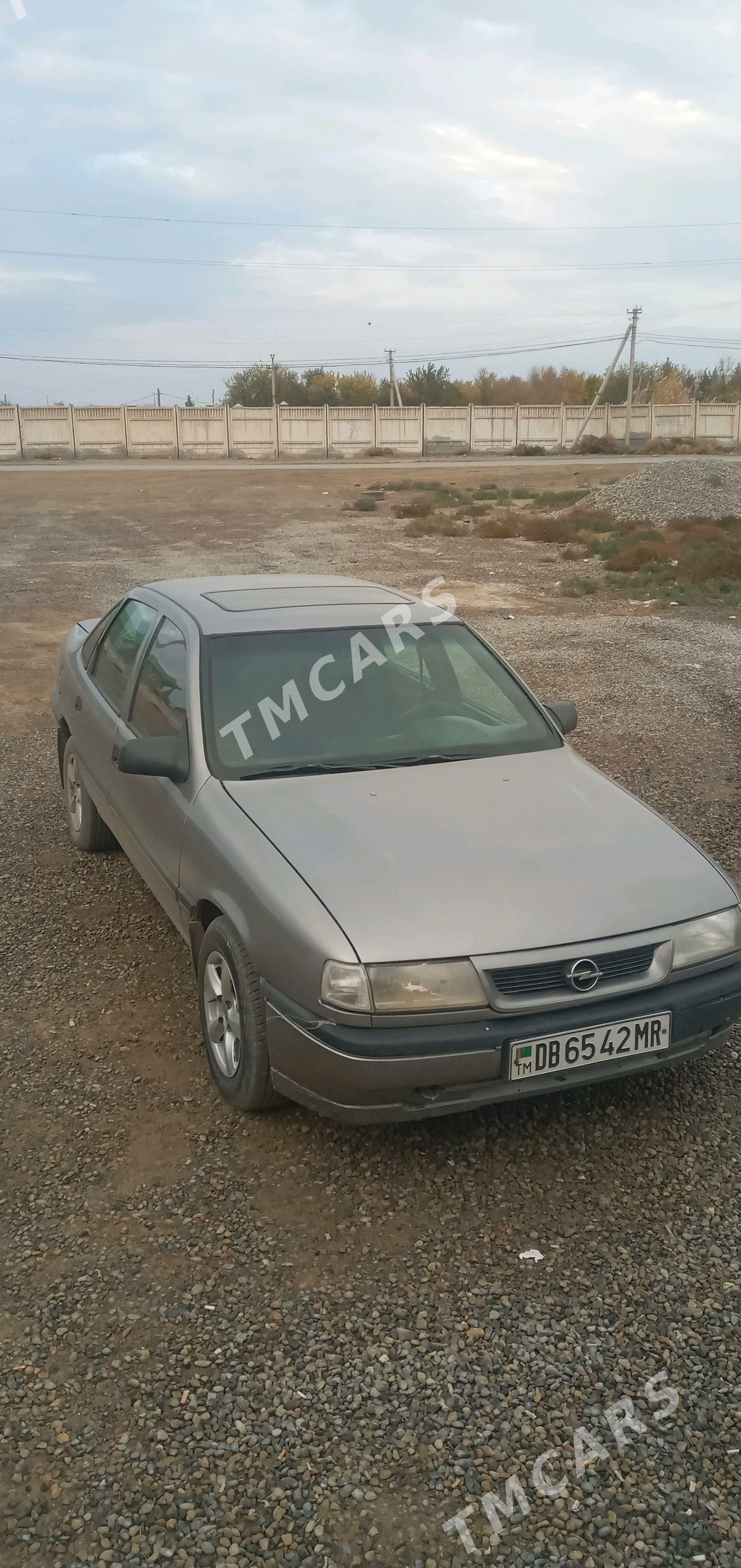 Opel Vectra 1990 - 33 000 TMT - Мары - img 3