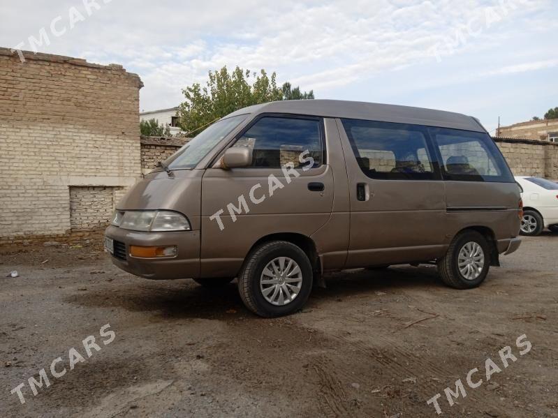 Toyota Town Ace 1994 - 30 000 TMT - Сакар - img 4