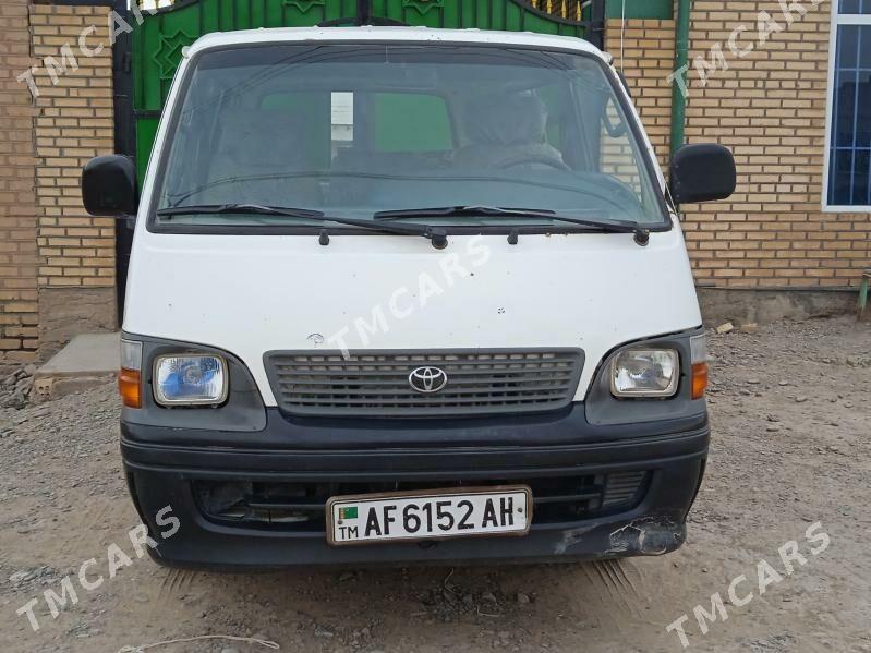 Toyota Hiace 2003 - 100 000 TMT - Sarahs - img 4