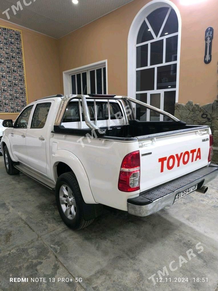 Toyota Hilux 2013 - 380 000 TMT - Туркменабат - img 8