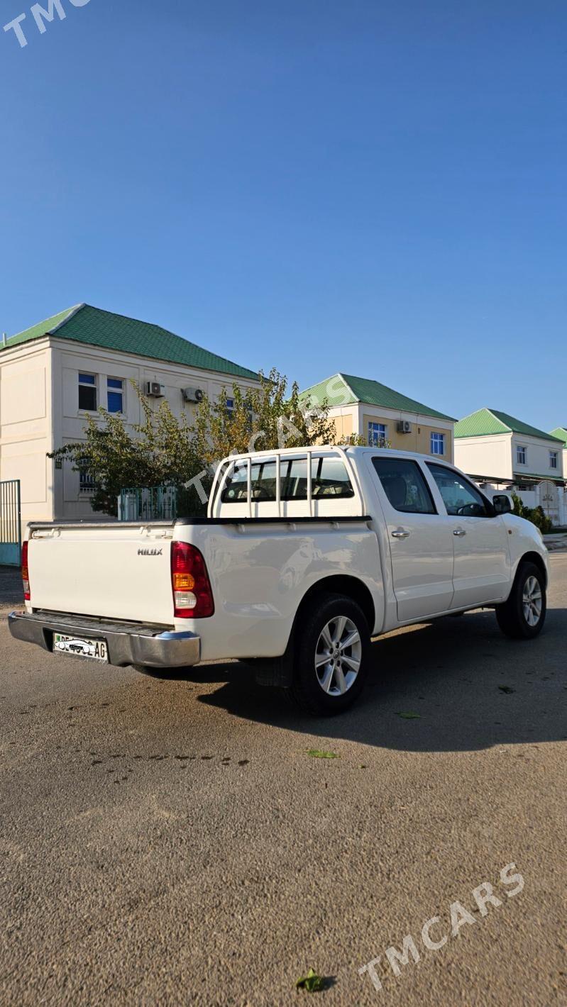 Toyota Hilux 2009 - 195 000 TMT - Ашхабад - img 3