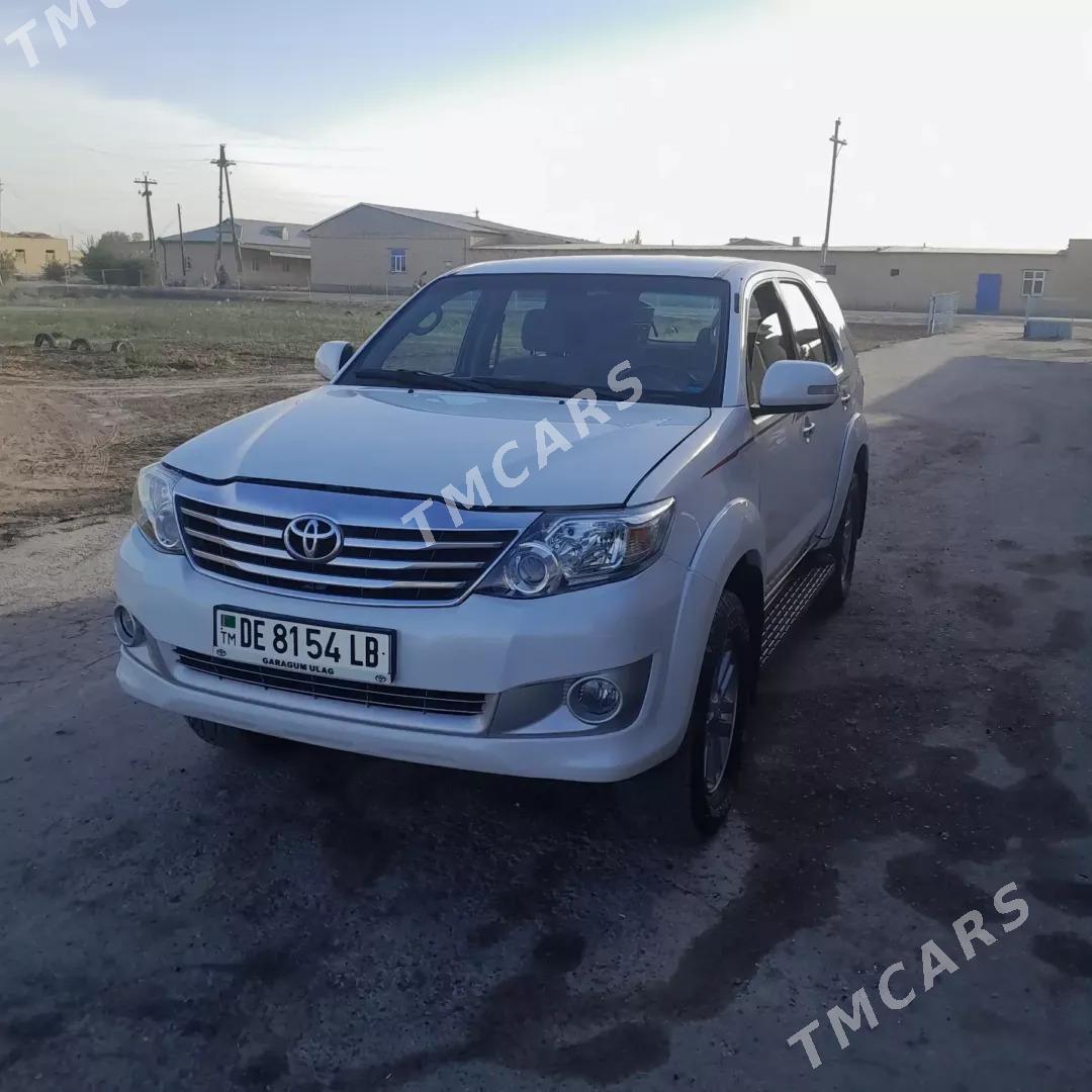 Toyota Fortuner 2014 - 335 000 TMT - Туркменабат - img 5