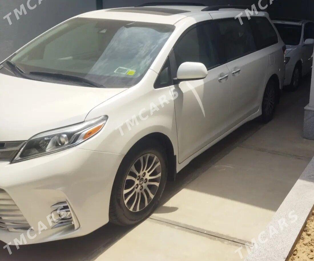 Toyota Sienna 2019 - 490 000 TMT - Бедев - img 3