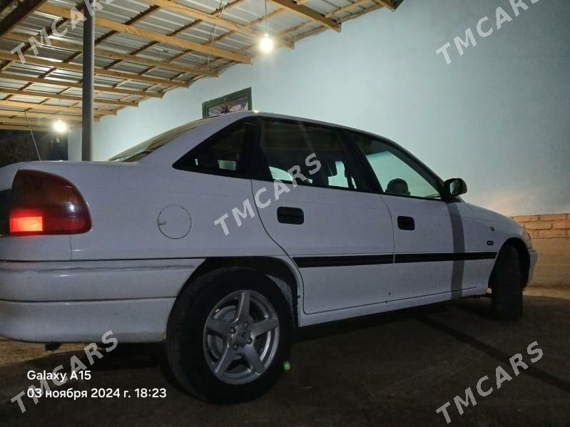 Opel Astra 1995 - 50 000 TMT - Türkmenbaşy etr. - img 4